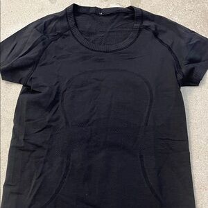 lululemon black swiftly tech tshirt size 6